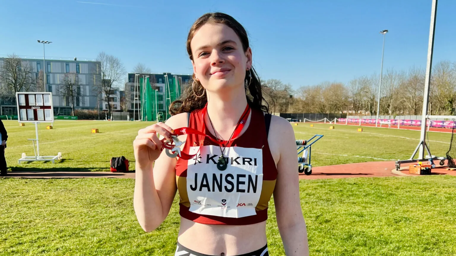 Neva Jansen won her first national medal, a bronze in the U18 Discus, and SpeedPro athletes shined at the Surrey Indoor Championships.