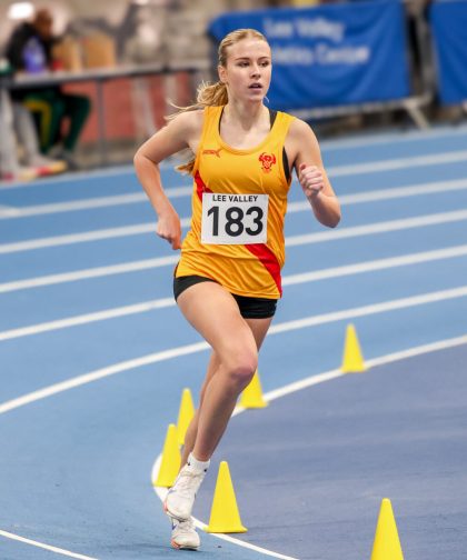 Lee Valley December Open 2025-R-2196 SpeedPro Athlete Holly Townsend - U18 400m (62.20) and 800m (2:19.97)